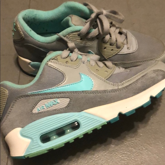 mint green nike air max 95